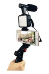 Trípode Para Celular Con Micrófono 3.5mm Y Luz Led Portatil Trípode Para Celular Con Micrófono 3.5mm Y Luz Led Portatil